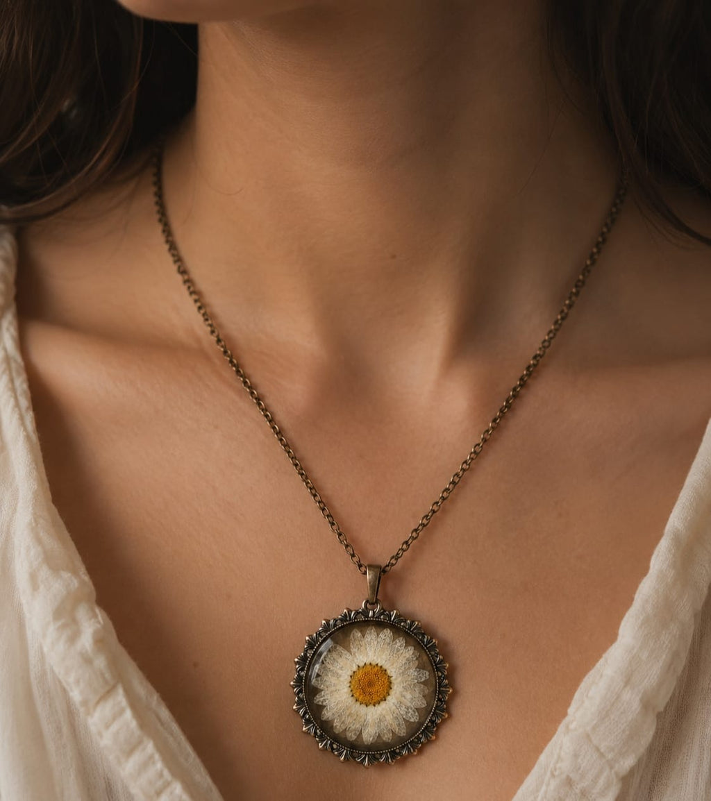 Morning Dew Daisy Pendant