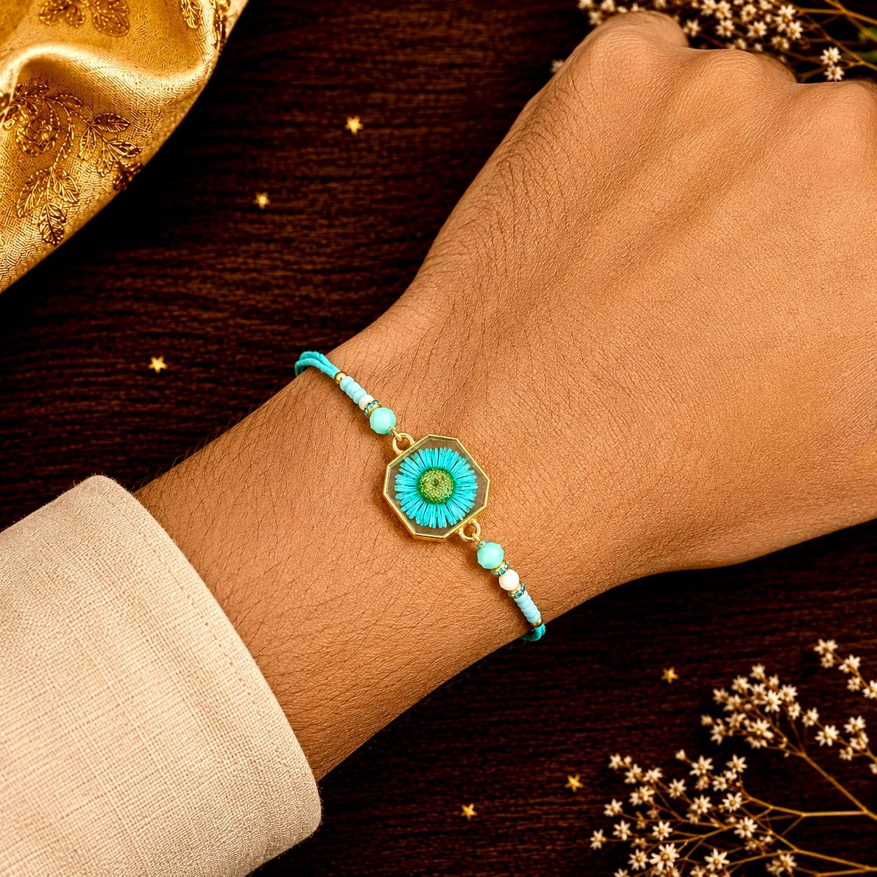 Ambar Pushp Rakhi