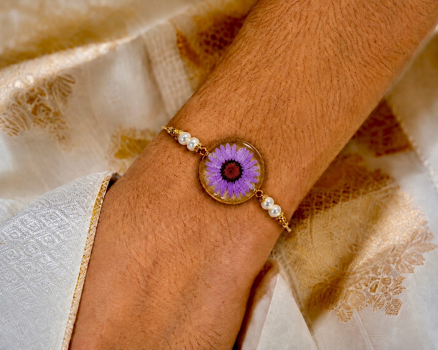 Rajsi Pushp Rakhi
