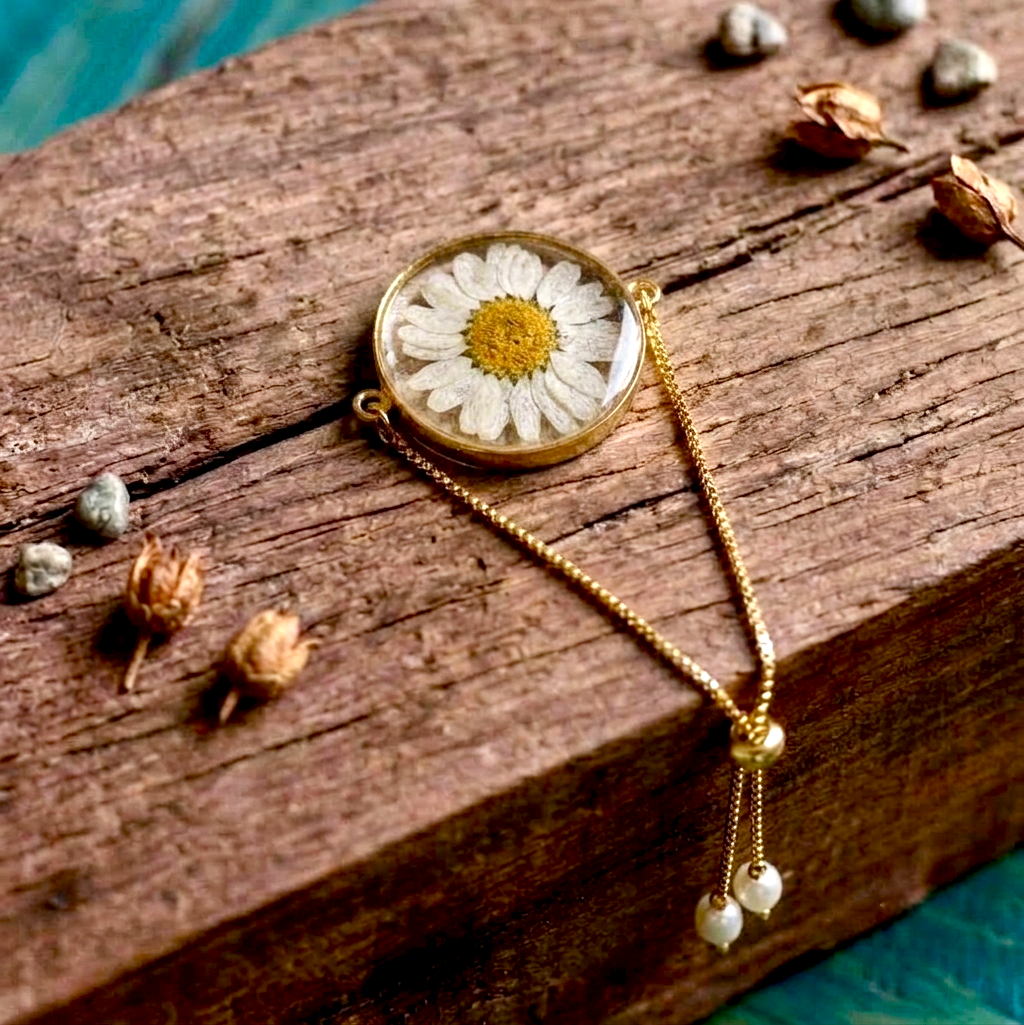 Everlasting Daisy Bracelet